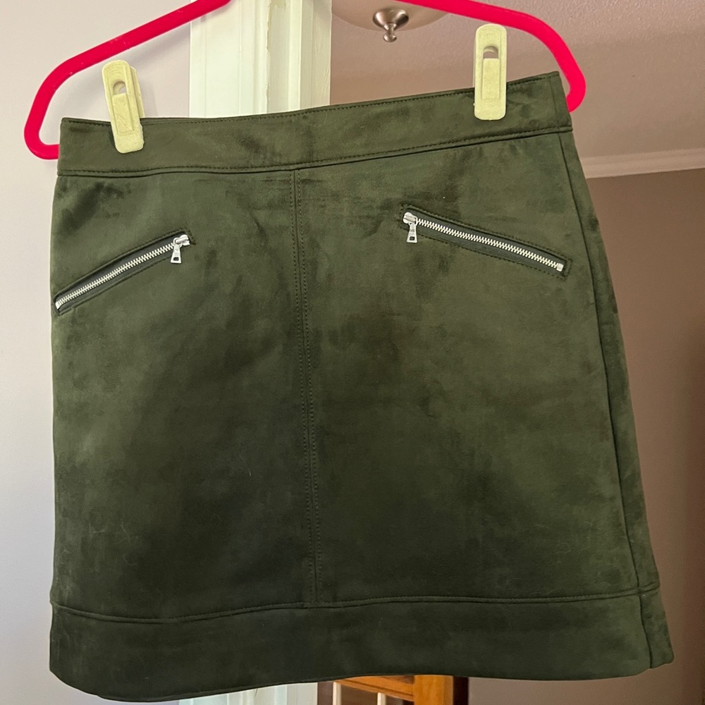 LOFT Suede Skirt Size 6 NWT